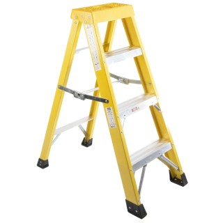 RS PRO Fibreglass 4 Steps Step Ladder 1m Platform Height, Aluminium Rungs, EN 131 Compliant, Load Capacity 150kg 553-838