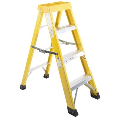 RS PRO Fibreglass 4 Steps Step Ladder 1m Platform Height, Aluminium Rungs, EN 131 Compliant, Load Capacity 150kg 553-838