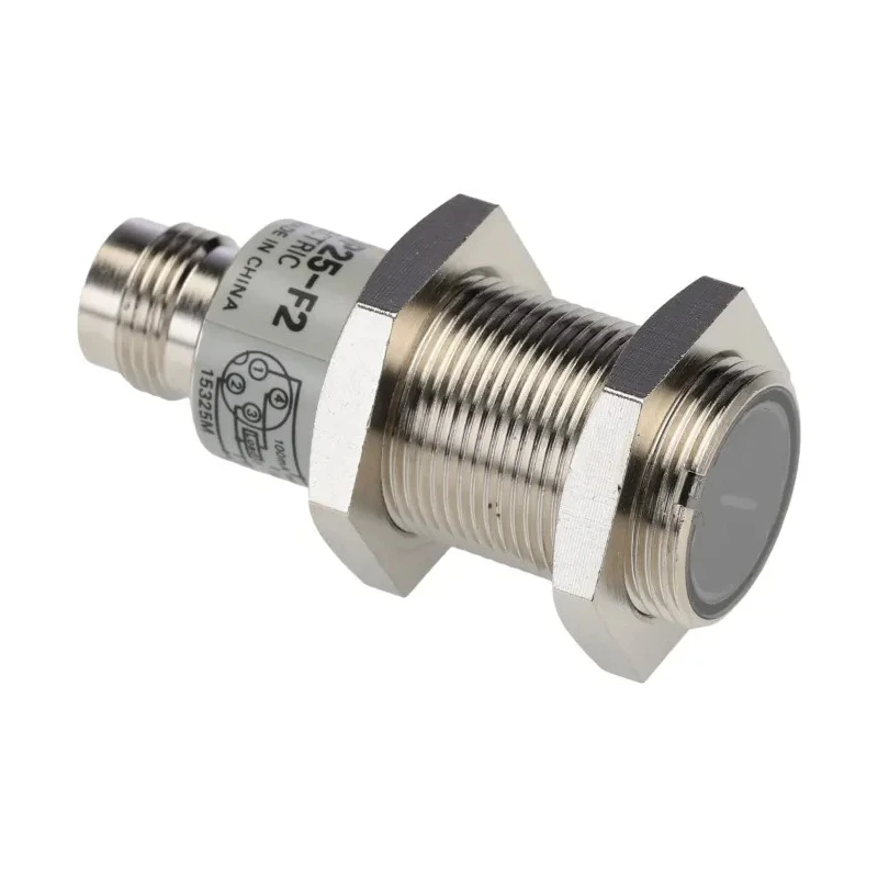 Omron Diffuse Photoelectric Sensor Barrel Sensor 300 mm Detection Range PNP Output IP67 IP69K E3FB-DP25-F2
