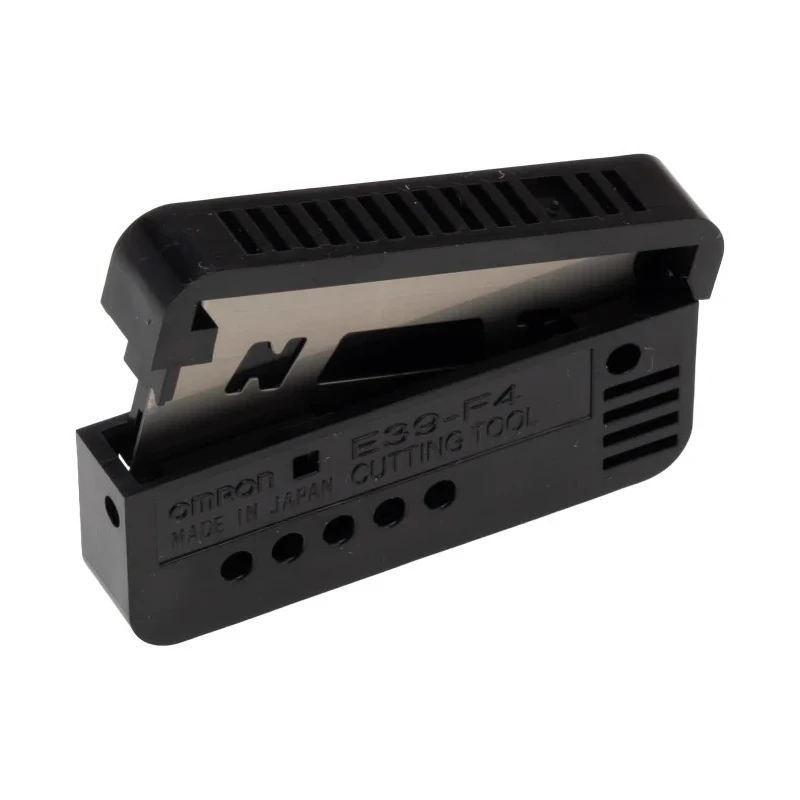 Omron Plastic Fibre Optic Sensor 900 mm Detection Range, PNP and NPN Output, 960 mW Power Consumption, IP67 Rated E32-CC200R