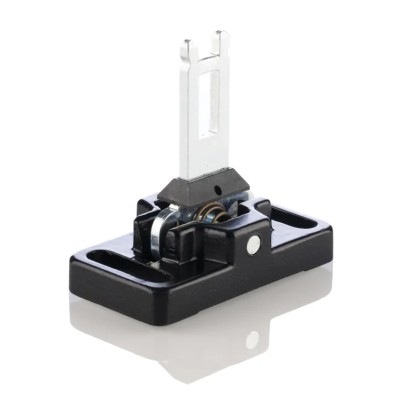 Schmersal Zinc-Plated Metal Actuator for Use with AZM 190/TZK Safety Switch AZM190-B3/2X15