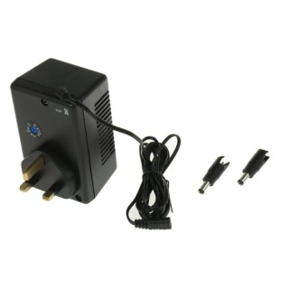 Mascot AC/DC Adapter Type G 230V AC Input, 800mA Maximum Output Current, 15V DC Output 8713000153