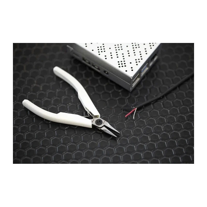 Lindstrom Flat Nose Plier Steel Ergonomic Handle Jaw Width 16mm Jaw Length 20mm Tip Size 1.6 mm 120mm Overall Length 7490