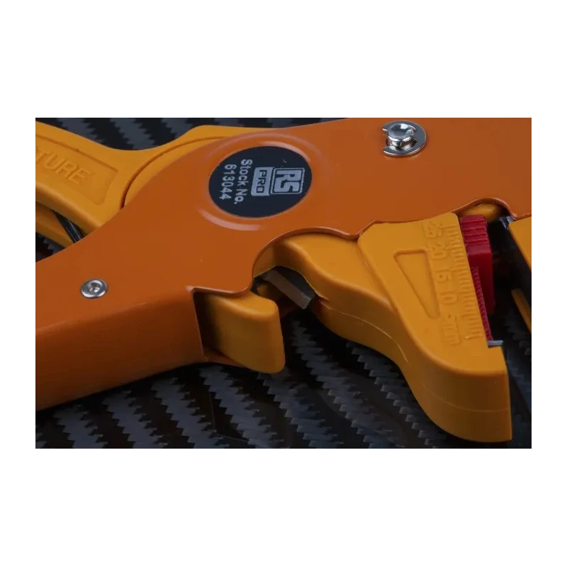 RS PRO Round Moulded Wire Stripper 0.4 to 0.6 mm Stripping Range, 170mm Overall Length 613-044