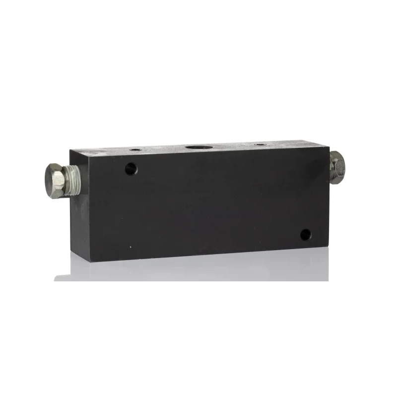 RS PRO Hydraulic Flow Control Valve 3/8 in NPT Steel Body 700 bar 5 Port 235-8211