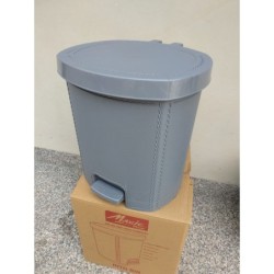 magic-grey-color-into-waste-bin-1