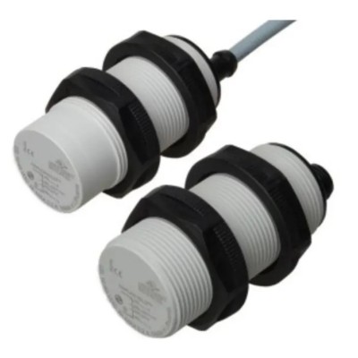 RS Pro Threaded Barrel Capacitive Proximity Sensor M30 IO-Link 40V 16 mm Detection 240 V AC 237-7242