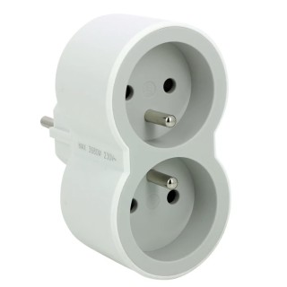 Legrand 16A Germany France Belgium Multi-Outlet Plug Type E, Plug-in Plastic 049431