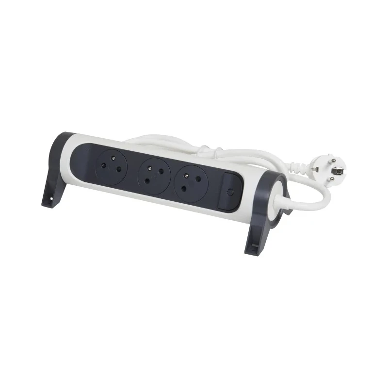 Legrand Extension Lead 1.5 m Cable Length 3 Socket Type E 16 A 3680 W IK 04 Impact Resistance Model 049442