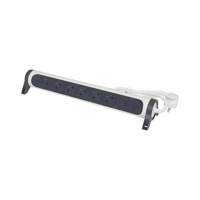 Legrand Extension Lead 1.5 m Cable Length 6 Socket Type E 16A Current 3680W Power 049441