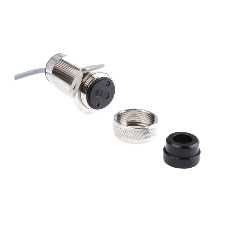 Baumer Diffuse Photoelectric Sensor Barrel Sensor 300 mm to 1.5 m Detection Range PNP Output IP65 FZAM 30P5002