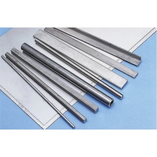 RS PRO Stainless Steel Rod 25 mm Diameter 1 m Length 303S31 Material 262 HB Hardness 500N Tensile Strength 16.3 W/mK 682-882