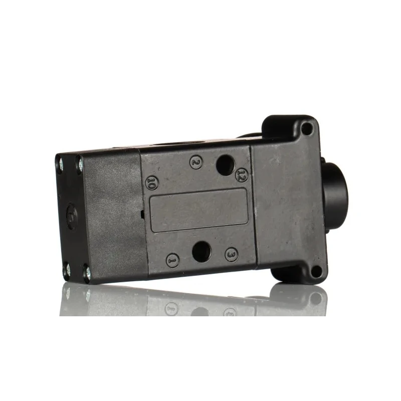 Norgren Lever Pneumatic Manual Control Valve 03 Series G 1/4 Threaded 3/2 Way 10 bar 965 L/min 0 to 70°C 03063702