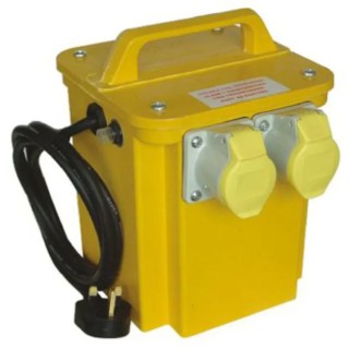 Carroll & Meynell Portable Safety Isolating Site Transformer 750 VA, 230 V ac Primary, ±55 V ac Secondary, 6 A Output CM15002