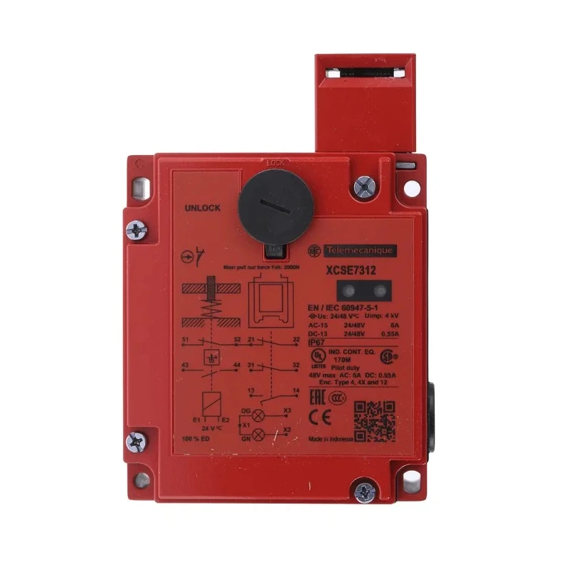 Telemecanique Sensors XCS-E Series Safety Switch with Power to Unlock Actuator, IP67, Zamak Housing XCSE7312