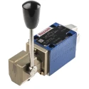 Bosch Rexroth Directional Control Valve 3 Positions Mechanical Manual Operation 4 Ports Nitrile Rubber R900467936