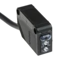Omron Diffuse Photoelectric Sensor Block Sensor 1 m Detection Range PNP Output IP69K E3Z-D82 2M