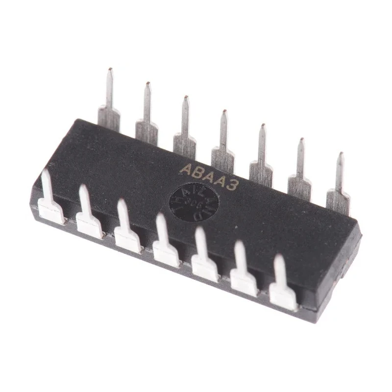 Microchip 4-Channel 12-Bit 100 ksps SAR Architecture Analogue to Digital Converter 14-Pin PDIP MCP3204-BI/P