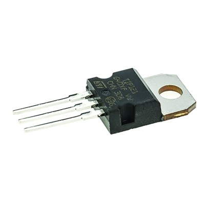 STMicroelectronics Darlington Transistor NPN, 5 A, 80 V, HFE 1000, 3-Pin TO-220 TIP121