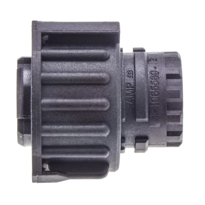 TE Connectivity DIN 3 Pole Straight Standard DIN Socket DIN 72585 30A IP69 IP67 Keyed Cable Female 1-967325-2