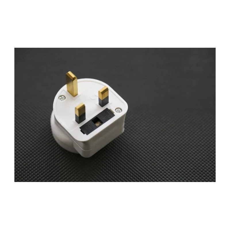 RS PRO Travel Adapter Europe UK, 13A, European Plug to British Type G, 250 V 13A 399-6134