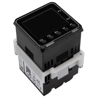 Omron Panel Mount PID Temperature Controller 3 Input 1 Output Solid State Relay 240V AC On-Off E5CC