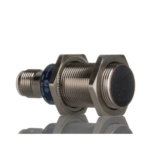 Telemecanique Sensors Inductive Proximity Sensor Threaded Barrel M18 x 1 PNP 24V dc 8 mm Detection XS118B3PCM12
