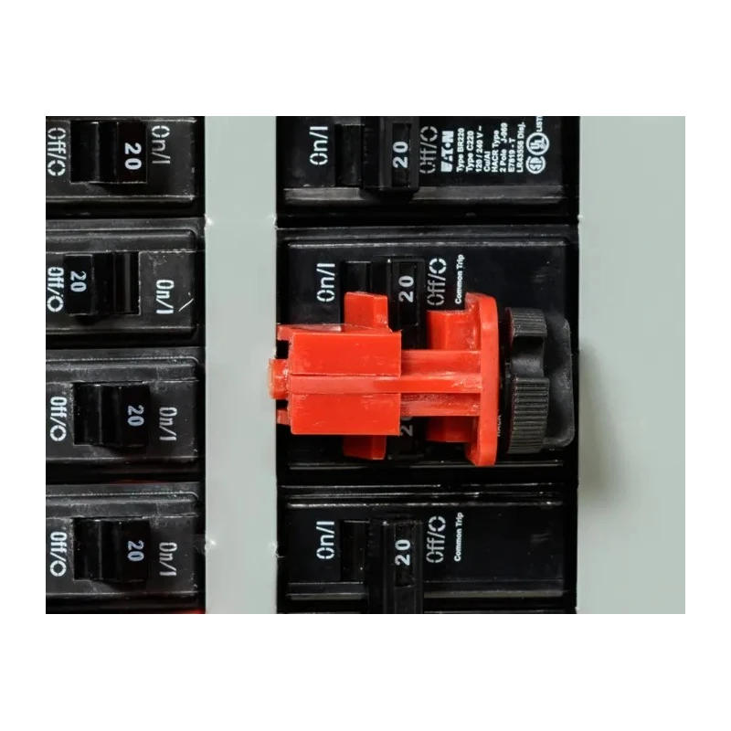 Brady Red 2-Lock Lockout Glass Filled Nylon Circuit Breaker Switch Lockout 7.11mm UNIVERSAL MULTI-POLE BREAKER LOCKOUT