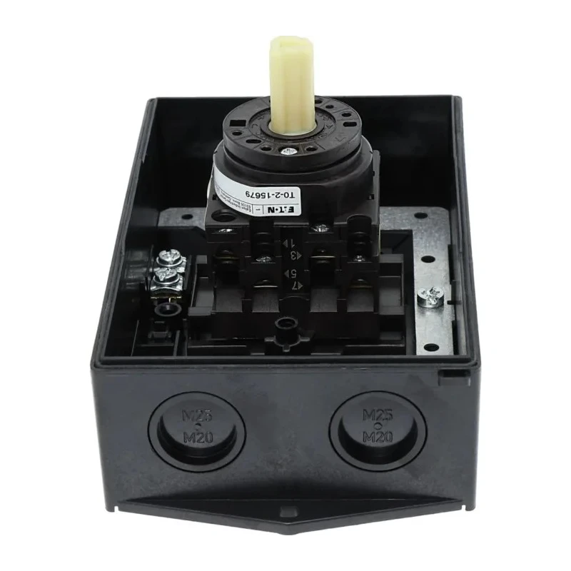 Eaton 3-Pole Surface Isolator Switch IP65, 20A, 5.5 kW, 690V, T0-2 Series 