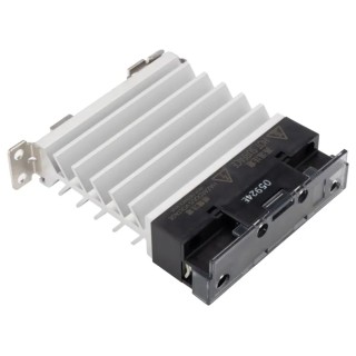Omron Single-Phase Solid State Relay with 15 A Load Capacity, DIN Rail Mount, 528 V AC Load, 24 V DC Control G3PJ