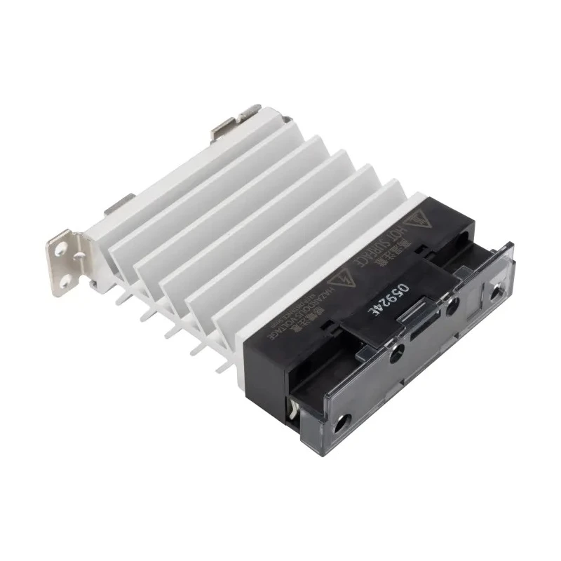 Omron Single-Phase Solid State Relay with 15 A Load Capacity, DIN Rail Mount, 528 V AC Load, 24 V DC Control G3PJ