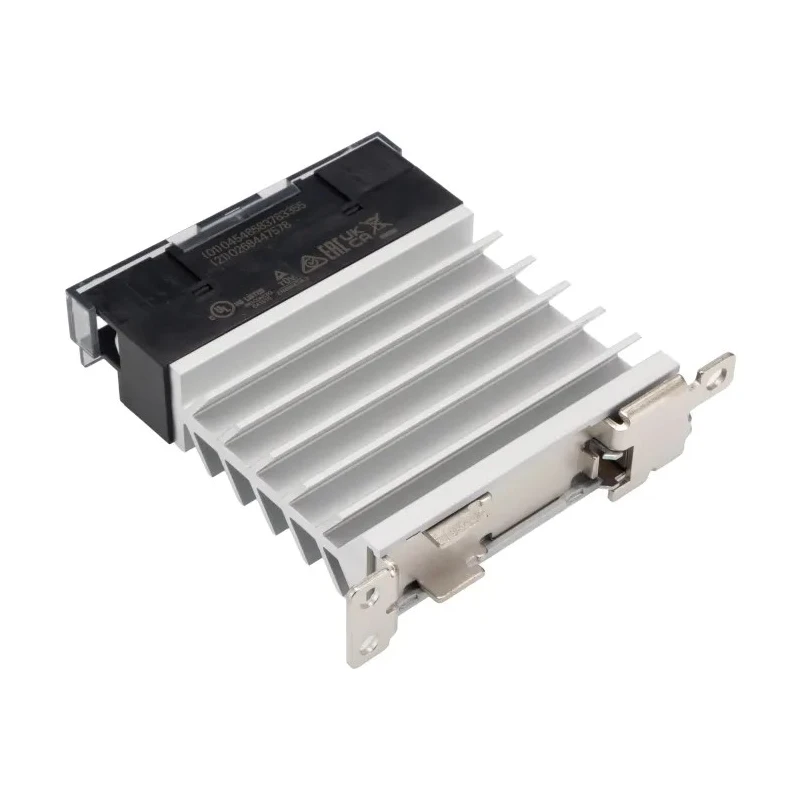 Omron Single-Phase Solid State Relay with 15 A Load Capacity, DIN Rail Mount, 528 V AC Load, 24 V DC Control G3PJ