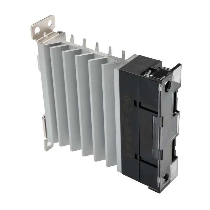Omron Solid State Relay, 15A Load Current, 264V AC Load, 24V DC Control, DIN Rail Mount G3PJ