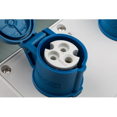 MENNEKES Blue Wall Mount 2P+PE Distribution Unit 16A 230V IP44 IP44