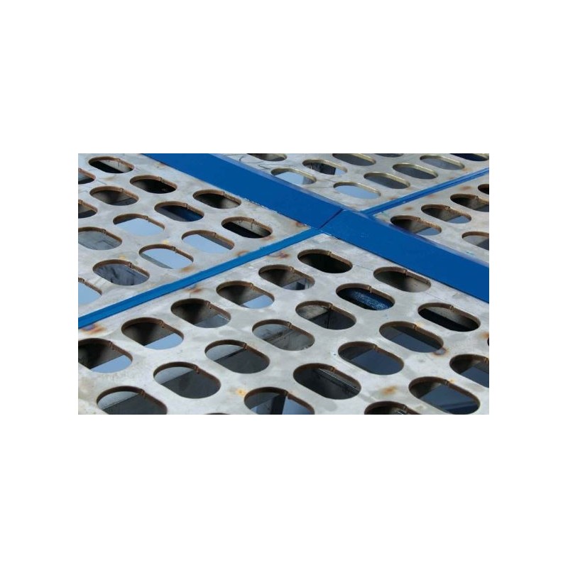 two-perforated-plate-panels-37758