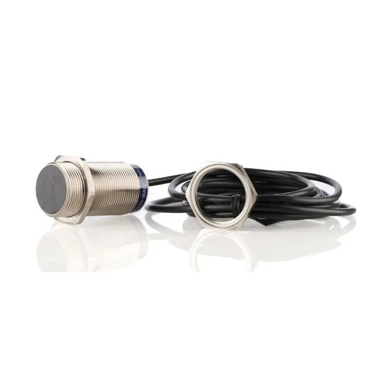 Telemecanique Sensors Threaded Barrel Inductive Proximity Sensor M30 x 1.5 2-Wire 264V AC 15mm Detection XS630B1MAL2