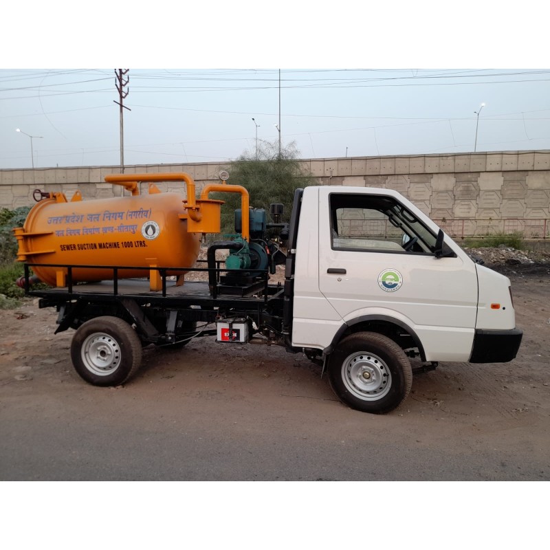 truck-mounted-sewer-suction-machine-1000ltr-5