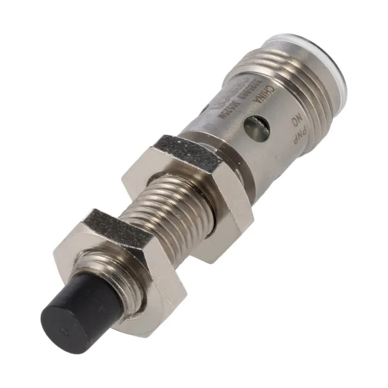 Omron Threaded Barrel Inductive Proximity Sensor M8 PNP 24V dc 4mm Detection 240V ac 32V dc 200mA E2A-S08KN04-M1-B1