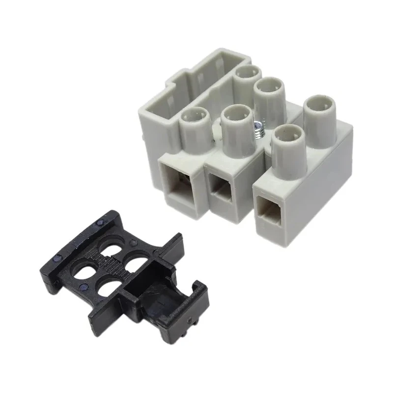 RS PRO Fused Terminal Block 3-Way 2.5mm² Wire 6.3A Screw Panel Mount 450V PA 6.6 122-5193