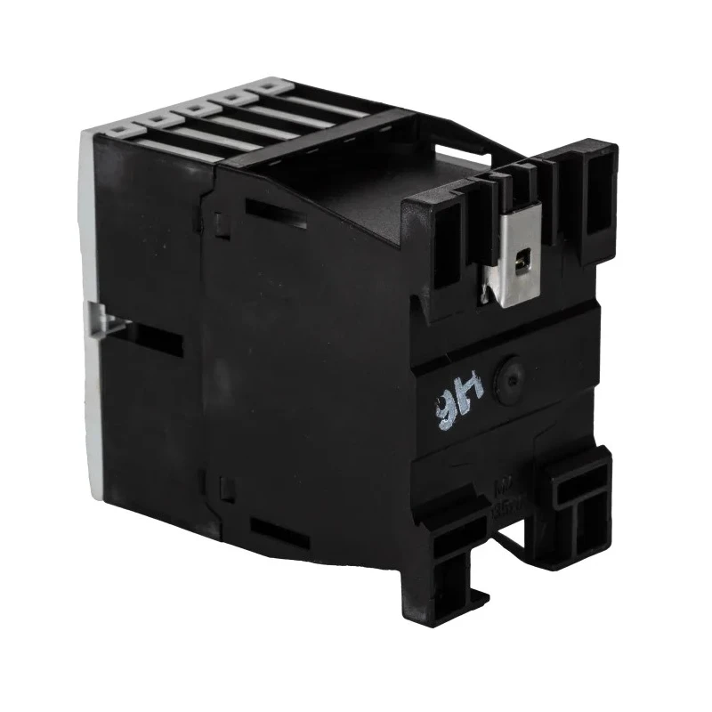 Eaton 3-Pole Contactor with 400V AC Coil, 12 A Contact Current, 5.5 kW Power Rating 276832 DILM12-10(400V50HZ,440V60HZ)
