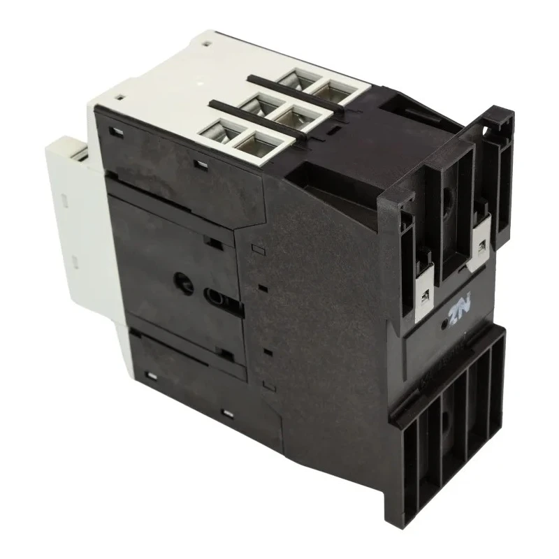 Eaton 3-Pole Contactor 50A 400V AC Coil Motor Control with 22kW Power Rating 277832 DILM50(400V50HZ,440V60HZ)