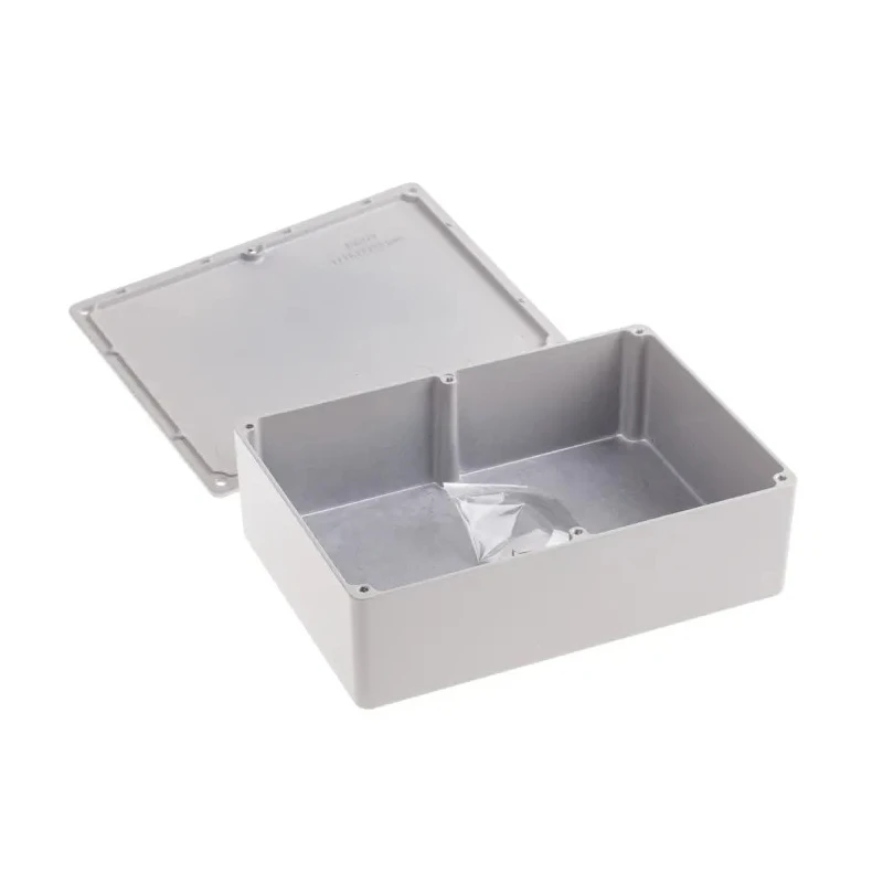 RS PRO Grey Lid Die Cast Aluminium EMI/RFI Shielded Enclosure 55 mm x 171.9 mm x 120.9 mm 517-3614