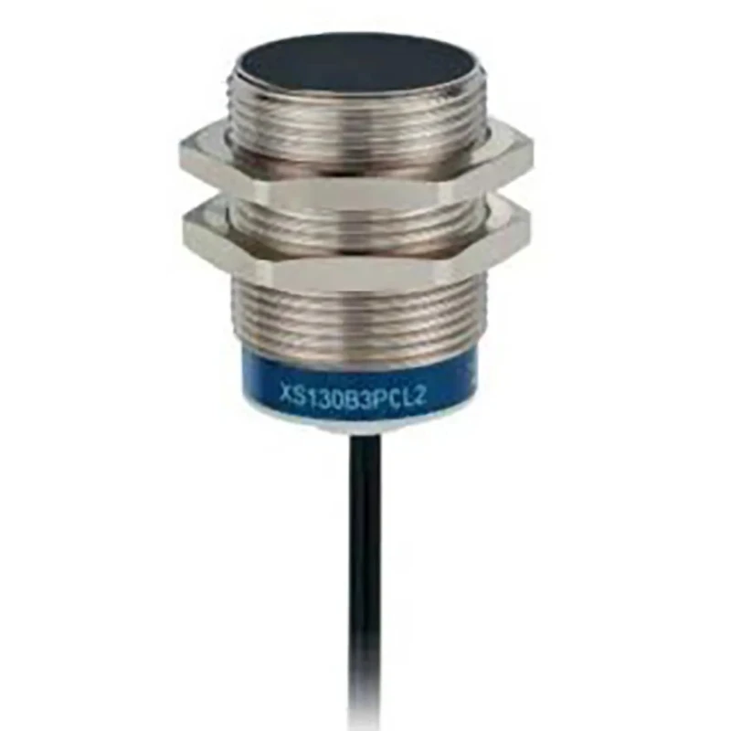 Telemecanique Sensors Threaded Barrel Inductive Proximity Sensor M30 x 1.5, PNP Output, 24 V dc, 15 mm Detection XS130B3PCL2
