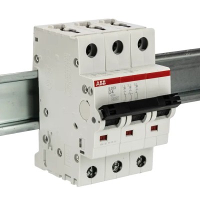 ABB System Pro M Compact S200 Miniature Circuit Breaker, 3-Pole, 4A, Type D, 440V AC, 12V DC, 6kA 2CDS253001R0041 S203-D4