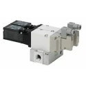 SMC Pneumatic Solenoid Valve with 1/2 in Threaded G Port, 3 Ports, Die Cast Aluminium Body, 24V Solenoid Power VP700