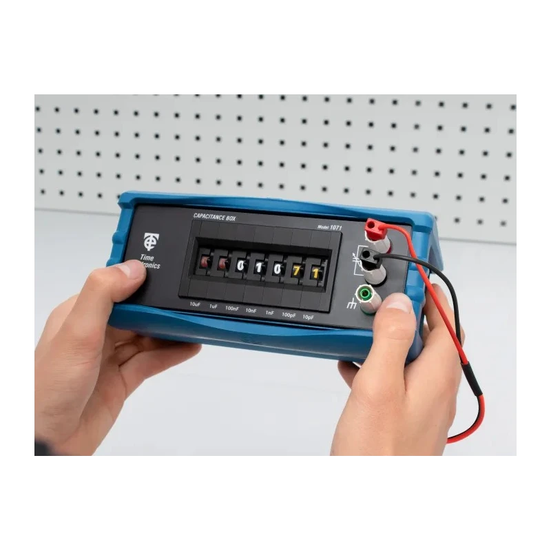 Time Electronics Capacitance Decade Box 10 pF, 7 Decades, ±1% Accuracy, 0 to 100μF Range 1071