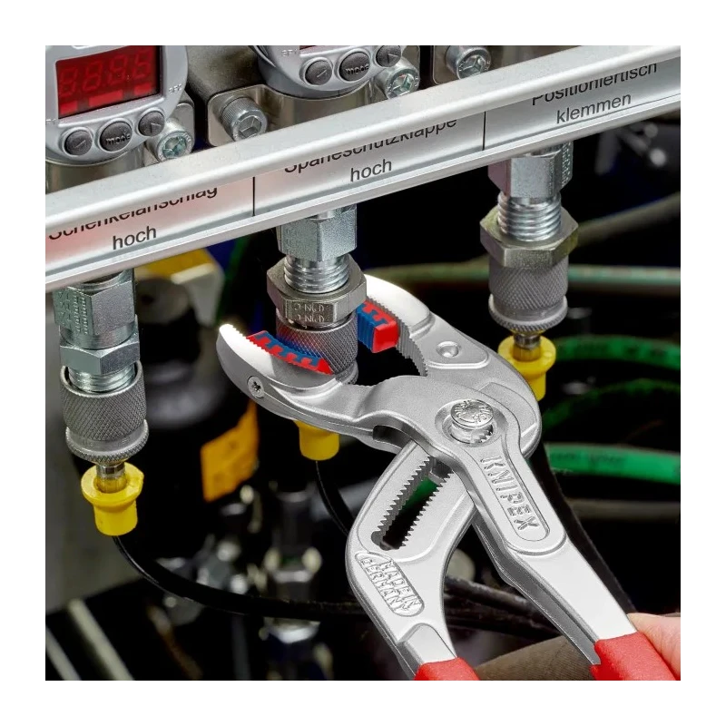 Knipex 1-Piece Pipe Wrench, 250mm Overall Length, 75mm Jaw Opening, Chrome Vanadium Steel 81 13 250