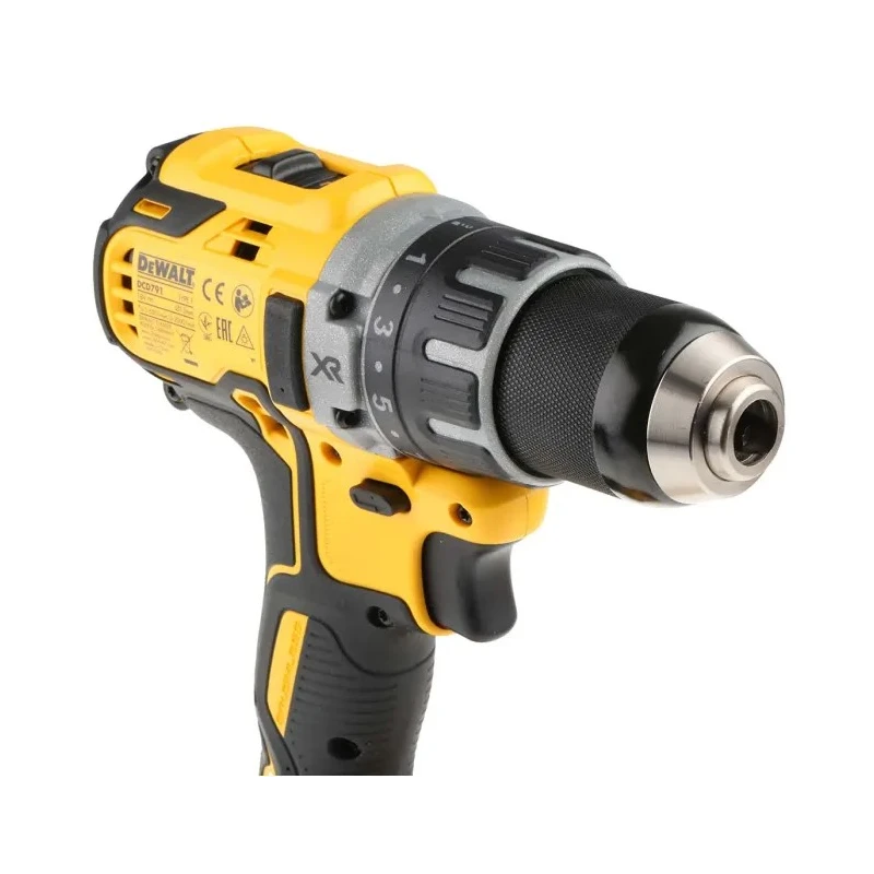 DeWALT XR Brushless Keyless Cordless Drill Driver 18V 460W 13mm Chuck 70Nm Torque 2800rpm DCD791P2-GB