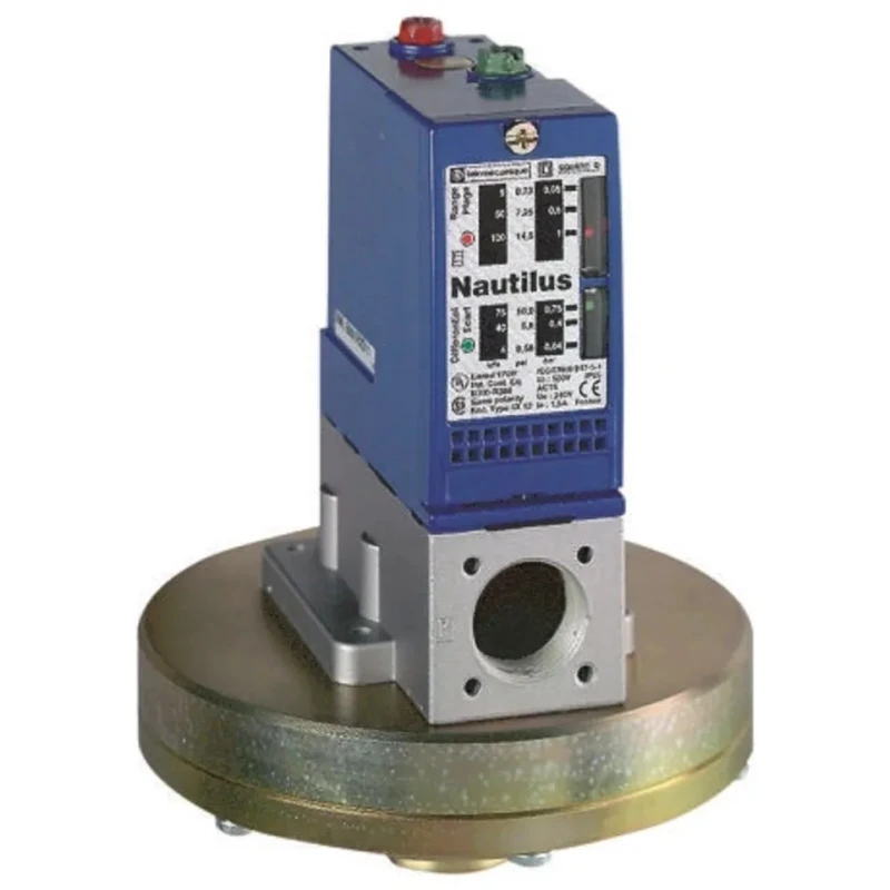 Telemecanique Sensors OsiSense XMLP Series Differential Pressure Sensor Relay Output 0.05 bar to 1 bar XMLB001R2S11