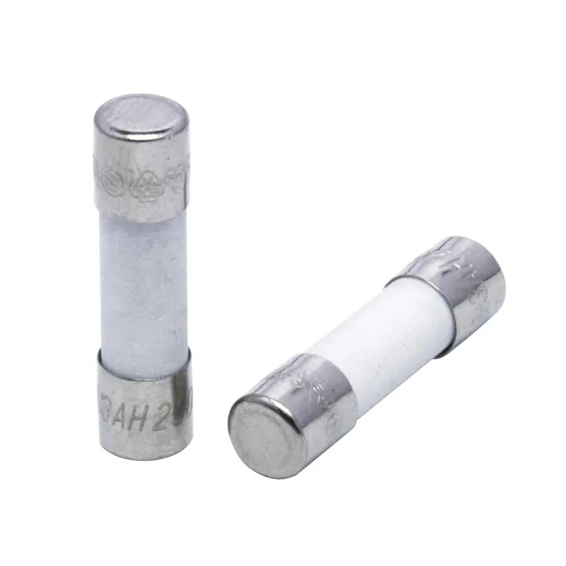 RS PRO 6.3A T Ceramic Cartridge Fuse, 5 x 20 mm, 250V AC, Time Delay 610-9822